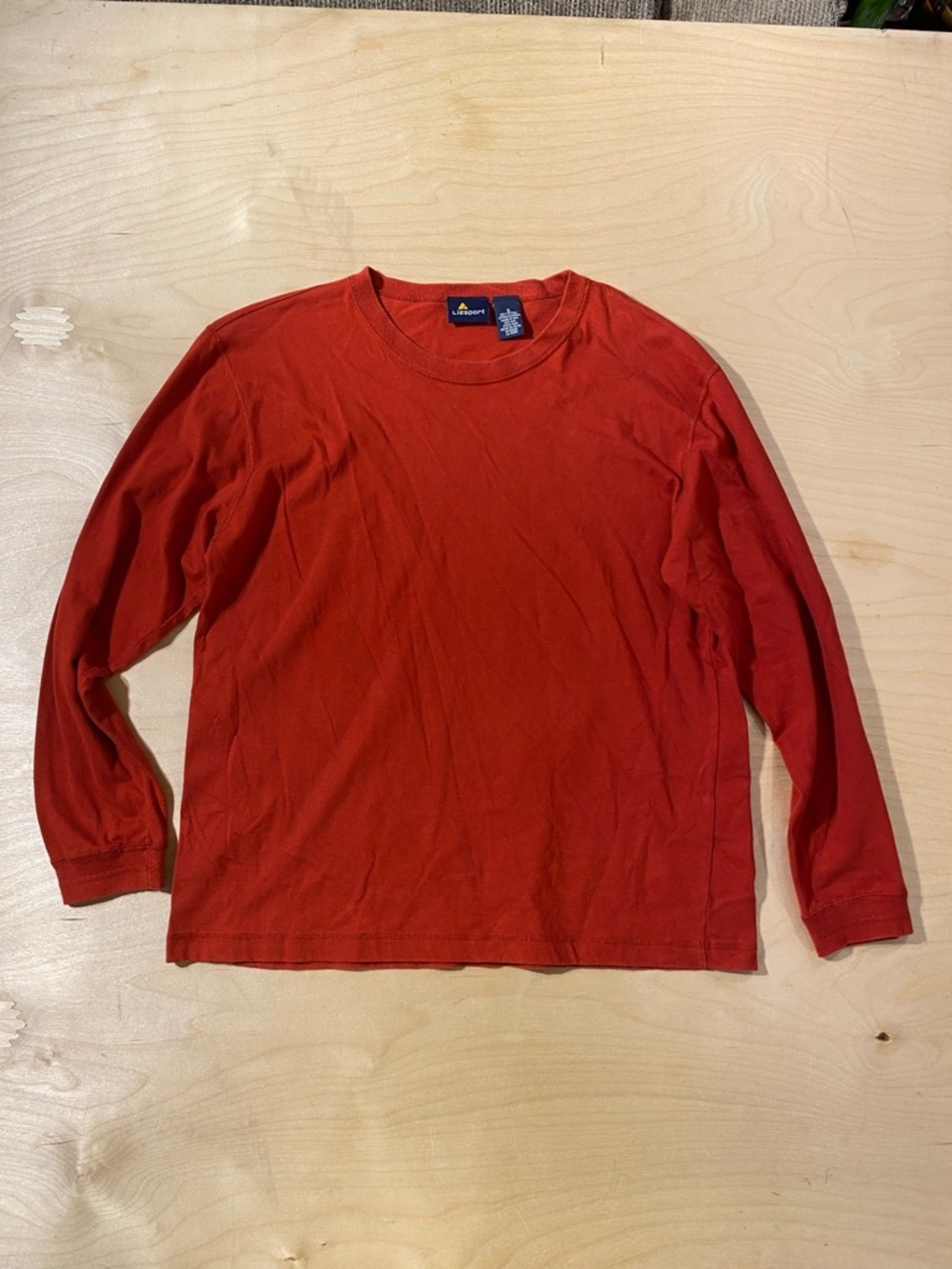 Liz Sports Bright Red Long-Sleeve Crewneck Tee Small (QY)